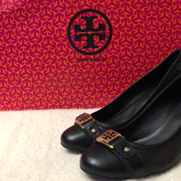 Tory Burch Leather Wedge - Picture 4 of 8